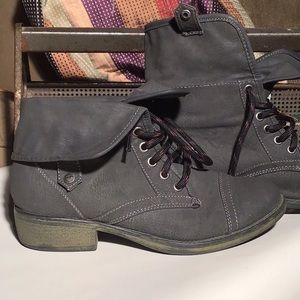 Rocket Dog hi low boots gray Taylor Brave PU Boot gray size 7