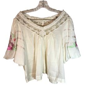 Free people Bohemia blouse S cream floral embroidered crochet neck balloon