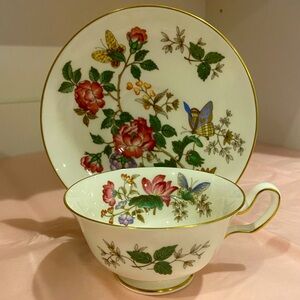 EUC VTG WEDGWOOD BONE CHINA TEACUP AND SAUCER IN “CHARNWOOD” WD3984