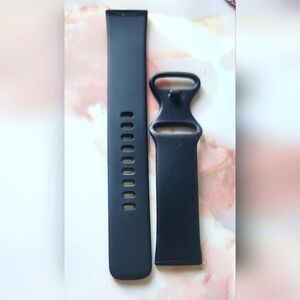 Fitbit Versa 4 Band NEW Watchband in Black Silicone