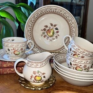 VTG 10 Piece Johnson Bros Fruit Sampler Serving Bowl Set, Creamer, Cups + Saucer