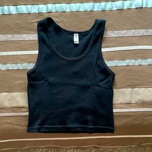 Cropped Black Tank