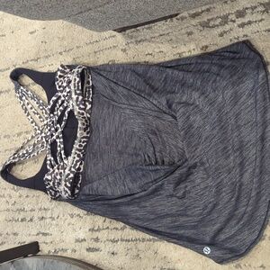 Lululemon free to be wild 2 in 1 tank Heather gray with leopard print bra