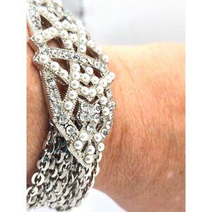 Gorgeous Vintage Embellished Pearl and Rhinestone Silver Chain Bracelet Magnet