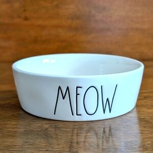 Rae Dunn MEOW cat dish NWOT