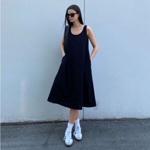 OAK + FORT - TANK MIDI DRESS WITH POCKETS