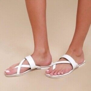 SEYCHELLES White Leather Destiny Thong Sandal