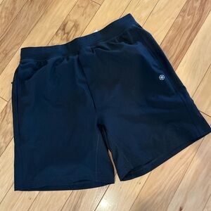 GAIAM Men’s Black Athletic Shorts