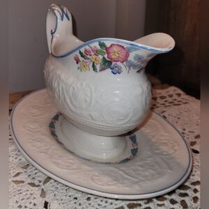 Wedgewood Patrician "Morning Glory" gravy boat