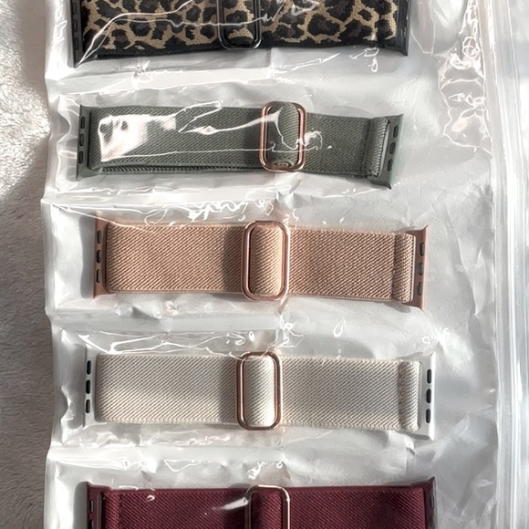 NWT: iWatch Wristband Pack 🍎 - Picture 2 of 2