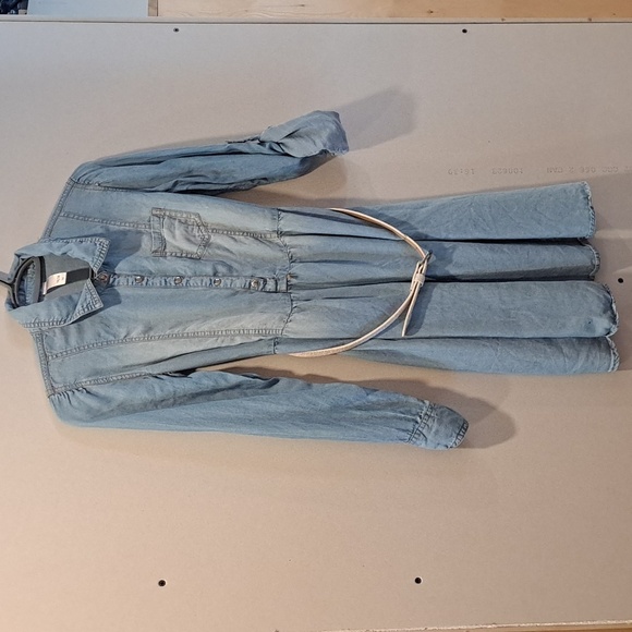 Girls size 14/16 denim long sleeve collard dress Justice brand sparkling belt ✨️ - Picture 1 of 12