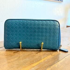 💎✨BEAUTIFUL✨💎Authentic Bottega Veneta Wallet