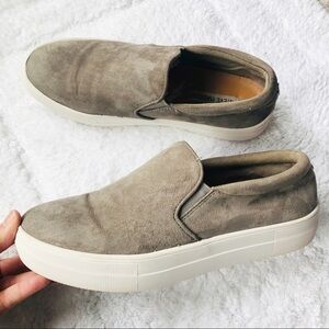 Steve Madden gray suede slip on sneakers sz8.5