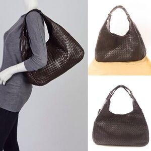 💎✨ LARGE STUNNING✨💎 BLACK BOTTEGA VENETA CAMPANA HOBO