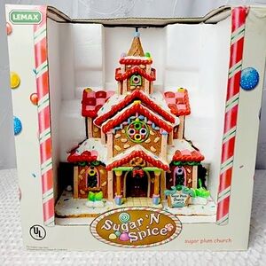 LEMAX SUGAR 'N SPICE "SUGAR PLUM CHURCH" PORCELAIN LIGHTED HOUSE RARE