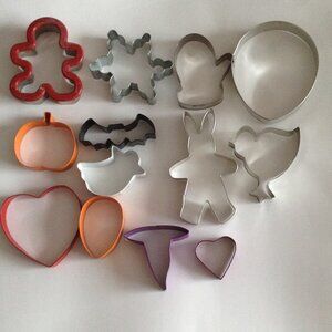 12 Cookie Cutter Shapes Easter Valentine Christmas  Halloween Baking Kitchen