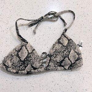 Andie The String Bikini Top in Snake Skin Print M