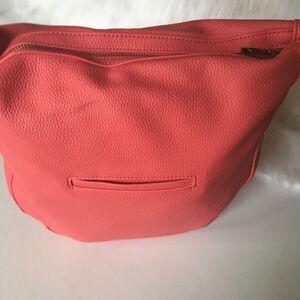 Jewell by Thirty-One Women orange Shoulder Bag  .