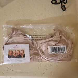 Breezie sunbeige 36DD bra New in package