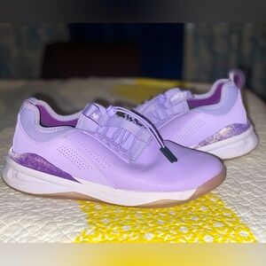 Clove Classic Shoes Sneakers Nursing Core Lavender (Purple) Size 10