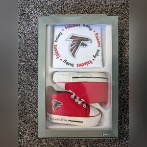 NFL Atlanta Falcons Bib and Pre Walkers Shoe Set