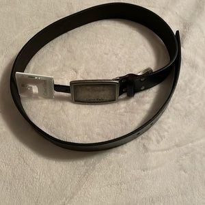 Calvin Klein Men’s Black leather belt size 32 NWT.