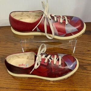 Goby colored Prismas geometric pink lace up Oxford shoes. Size 41. EUC.