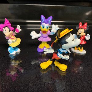 Bundle 4 Disney figurines