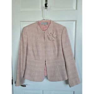 Tahari tweed pink blazer womans size 14 with flower pin