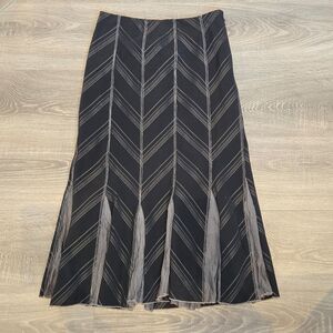 Solar Brand womans EU 36 US 6 skirt black pleaded tulip lined