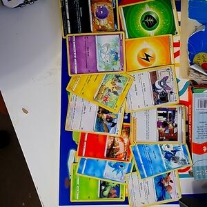 14 Pokémon cards