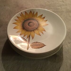 VINTAGE SET OF SIX SUNFLOWER IRONSTONE 7 INCH SALAD/DESSERT PLATES