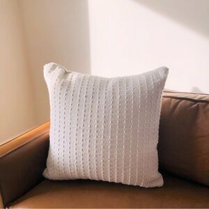 Pottery Barn Handwoven Textured Throw Pillow 26”