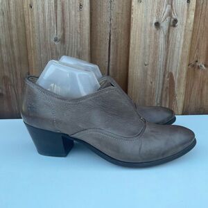 FRYE Ankle Boots Tan Grey Courtney Leather Womens Size 10 Block Heel