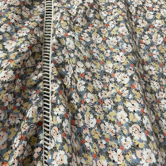 ❣️5/$50 Sienna Sky Size Small Woman’s Blouse, Blue floral with cut out details - Picture 2 of 4