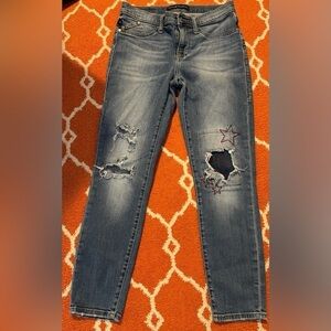 Rock & Republic size 6 blue distressed jeans