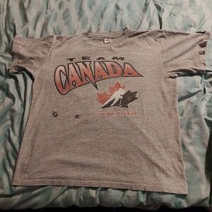 Vintage 1996 Team Canada Hockey STARTER T-Shirt‎ Mens Size Medium