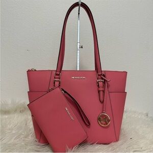 michael kors Charlotte Large Saffiano Leather Top-Zip Tote Bag withh wallet set