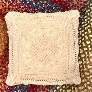 Ralph Lauren Crochet Ivory Throw Pillow NWT​​​​​​​​​​​​​