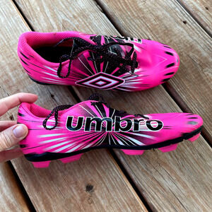 UMBRO Junior Girls Youth Soccer Cleats Shoes Size 5.5