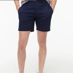 J. Crew 7" flex khaki short Size 33