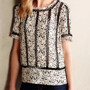 Women’s Anthropology Meadow Rue Boho Crochet Bird Print  Short Sleeve Top Size M