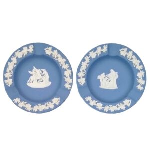 1960s Two Wedgwood Blue Jasperware Ashtrays with White Bas-Relief 