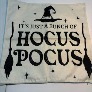 NEW 23”x23” pillow cover Halloween Hocus Pocus