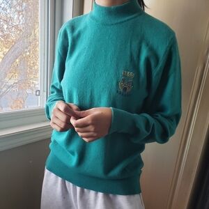 Unisex 100% wool sweater emrald green