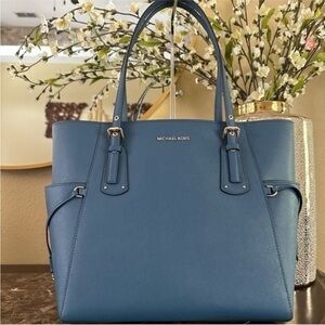 💙New Michael kors Voyager Saffiano Leather Tote Bag DK CHAMBRAY