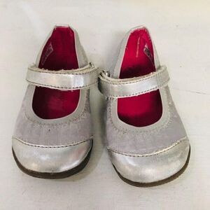 Stride Rite infant shoes size 3 EUC