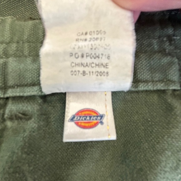 Green Dickies cargo shorts size 38 100% cotton - Picture 10 of 10