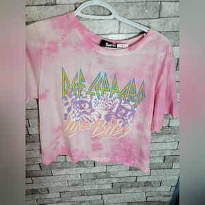 Day NWT Pink Tie Dye Def‎ Leppard crop top Love Bites Size Large