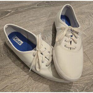 Woman's Keds‎ size 8.5 white leather shoes